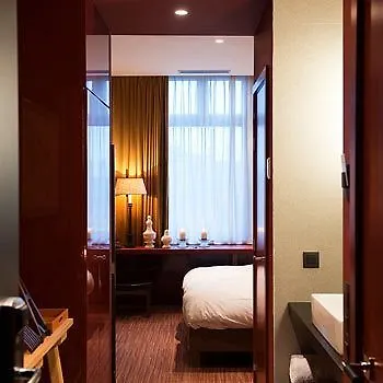 Hotel Les Nuits Antwerpen 4*,