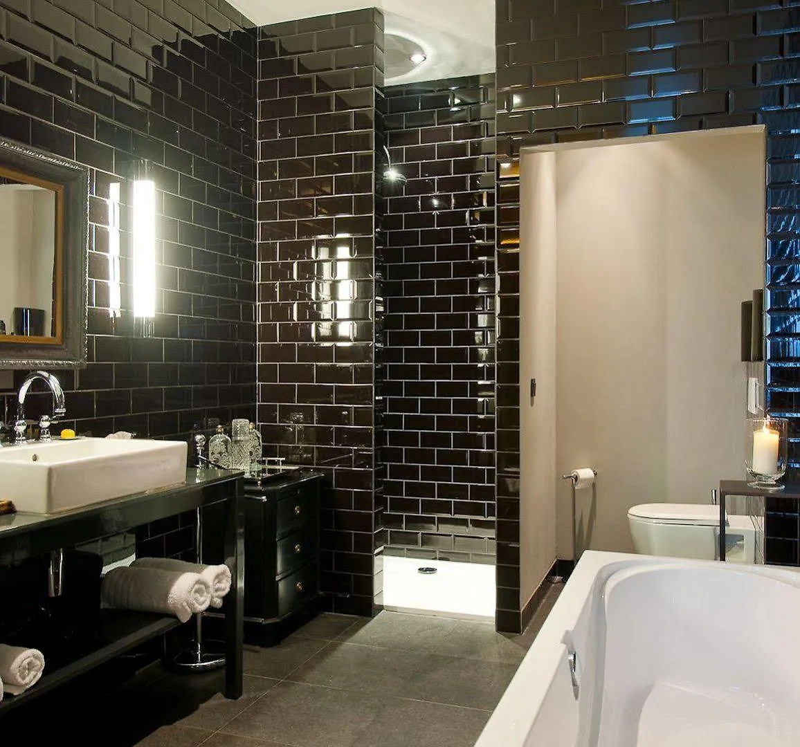 Hotel Les Nuits Antwerpen 4*,