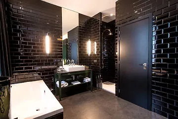 ****  Hotel Les Nuits Antwerp Belgium